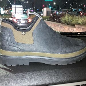 Selling multiple pairs of shoes as a lot. All shoes are size 17 and brand new.